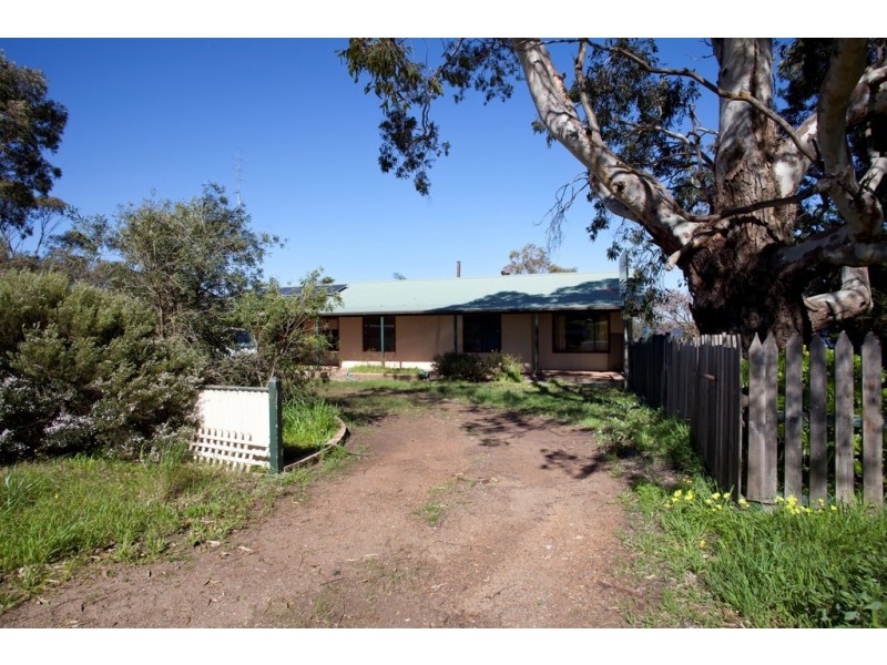 679 Flinders Highway, Port Lincoln SA 5606