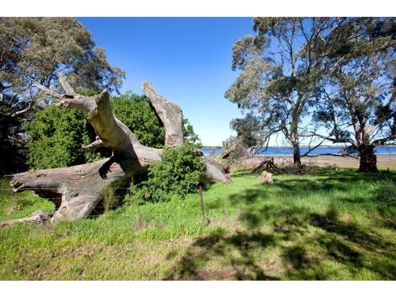 679 Flinders Highway, Port Lincoln SA 5606