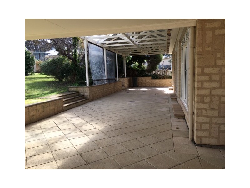 33 Oxford Tce, Port Lincoln SA 5606