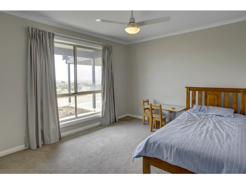 63-71 Stormbird Drive, Boston SA 5607