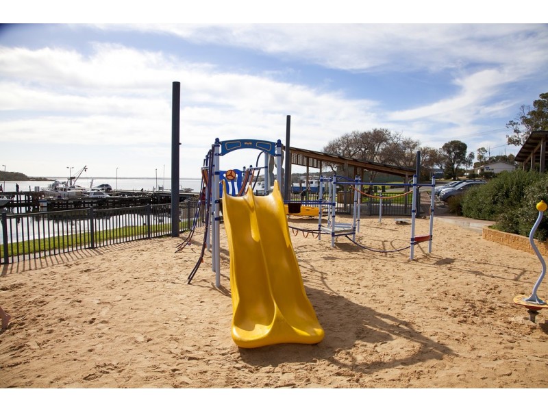 26 Pelican Court, Coffin Bay SA 5607