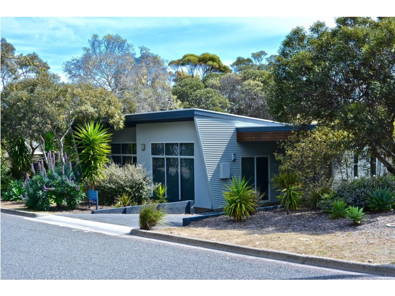 24 Douglas st, Coffin Bay SA 5607