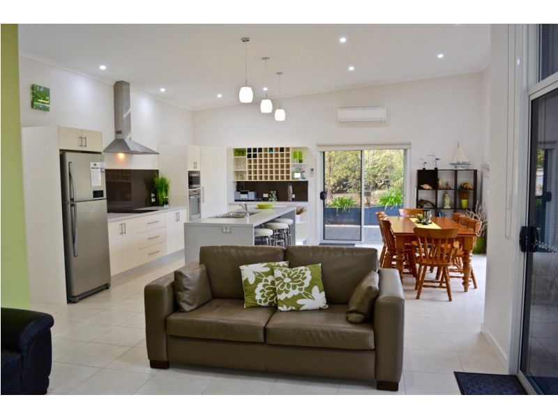 24 Douglas st, Coffin Bay SA 5607