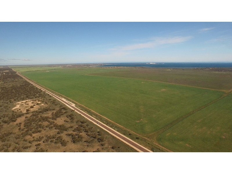 46939 Eyre Highway, Ceduna SA 5690