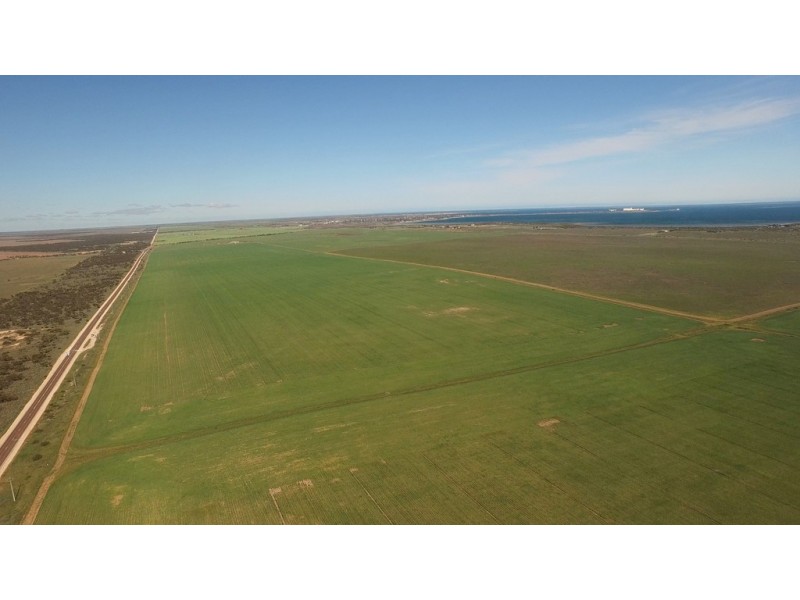 46939 Eyre Highway, Ceduna SA 5690
