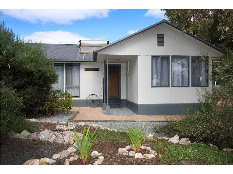 4 Flinders Drive, Streaky Bay SA 5680