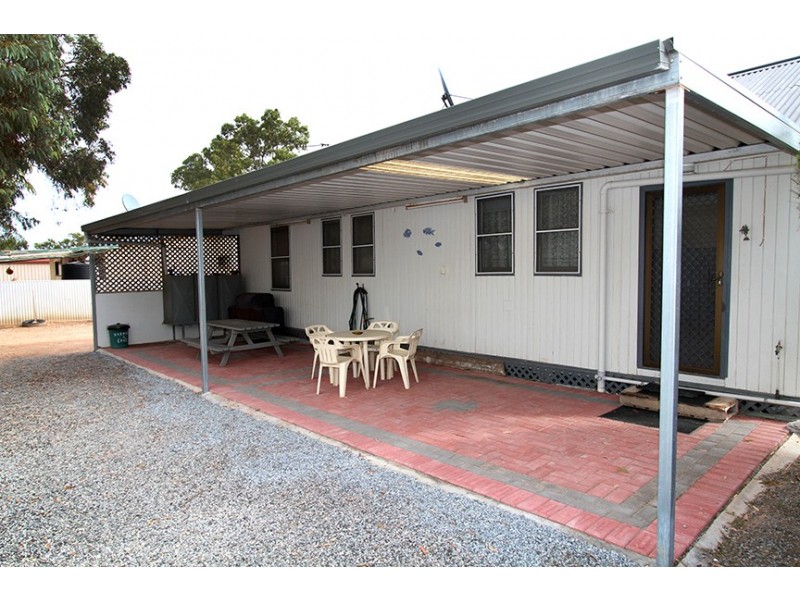 4 Flinders Drive, Streaky Bay SA 5680