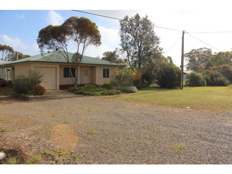 9 Main Street, Edillilie SA 5630