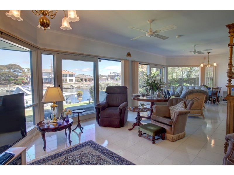 24 Parnkalla Avenue, Port Lincoln SA 5606