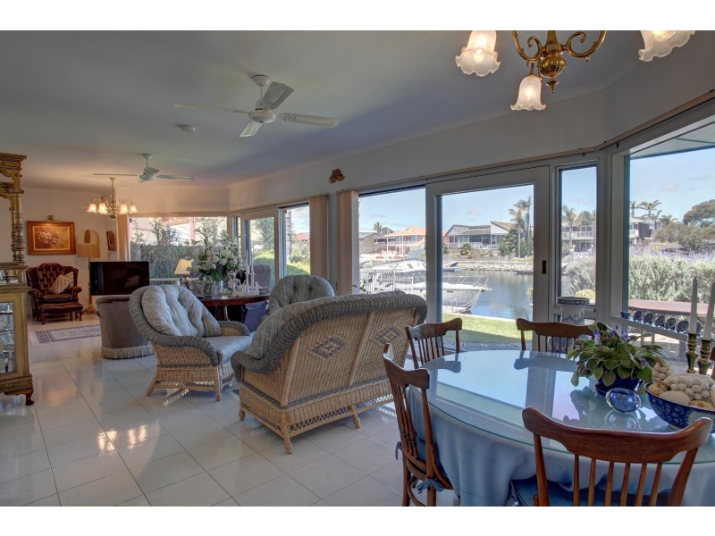 24 Parnkalla Avenue, Port Lincoln SA 5606