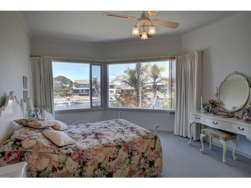 24 Parnkalla Avenue, Port Lincoln SA 5606