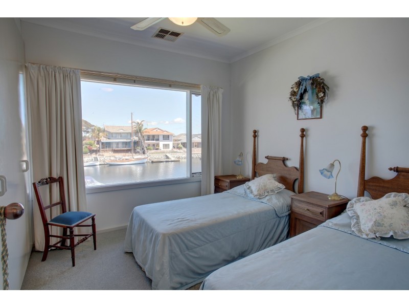24 Parnkalla Avenue, Port Lincoln SA 5606