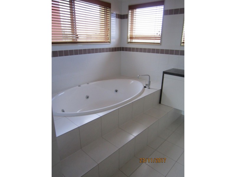 4/2 Sandy Point Drive, Port Lincoln SA 5606