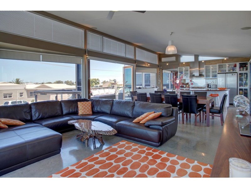 9 Esplanade, Tumby Bay SA 5605