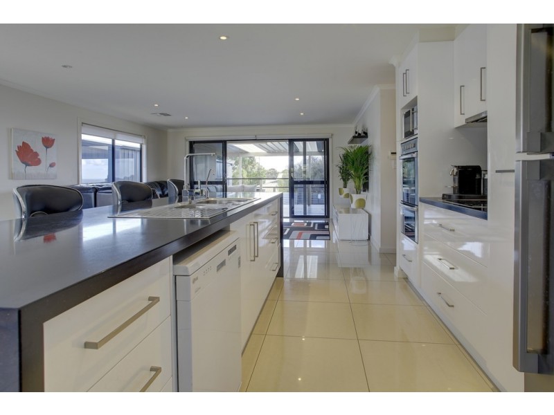 12 Springfield Drive, Port Lincoln SA 5606