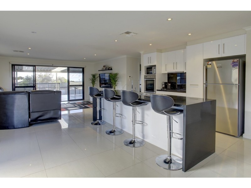 12 Springfield Drive, Port Lincoln SA 5606