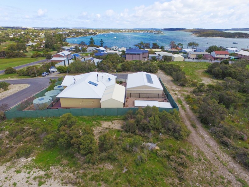 4 Sophie Cres, Coffin Bay SA 5607