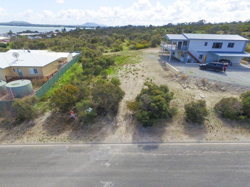4 Sophie Cres, Coffin Bay SA 5607