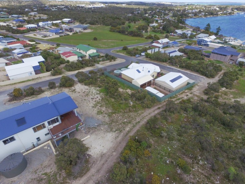 4 Sophie Cres, Coffin Bay SA 5607