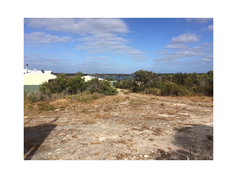 4 Sophie Cres, Coffin Bay SA 5607