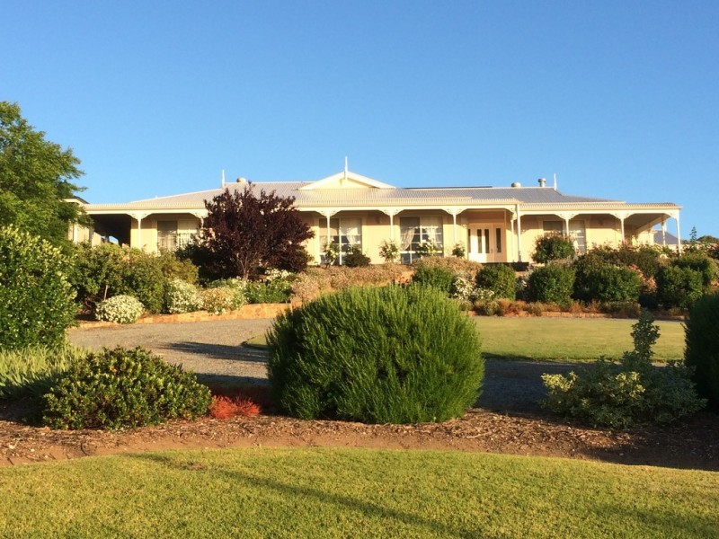 1 Lawson Drive, Port Lincoln SA 5606