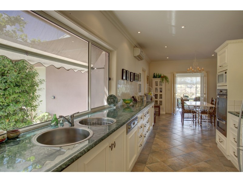 1 Lawson Drive, Port Lincoln SA 5606