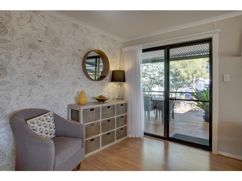 18 Benjamin Road, Poonindie SA 5607