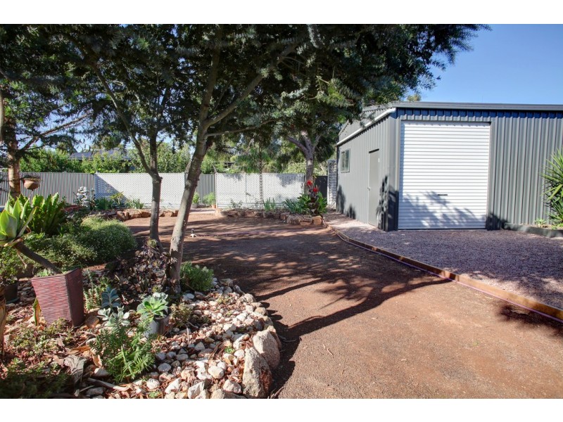 18 Benjamin Road, Poonindie SA 5607