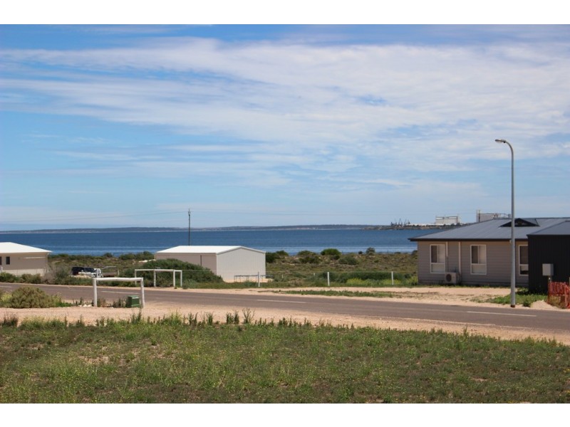 25 Bosanquet Boulevard, Ceduna SA 5690