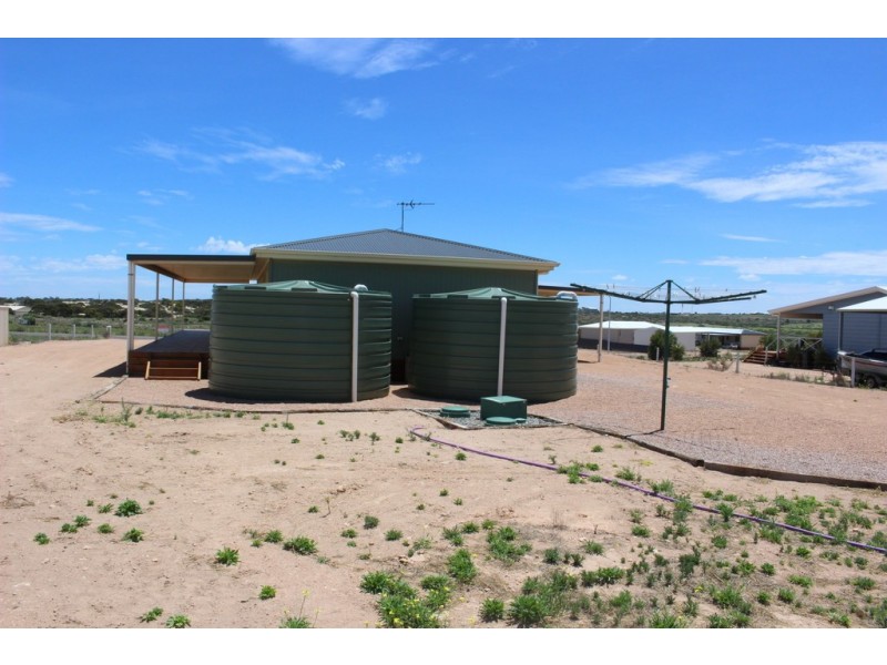 25 Bosanquet Boulevard, Ceduna SA 5690