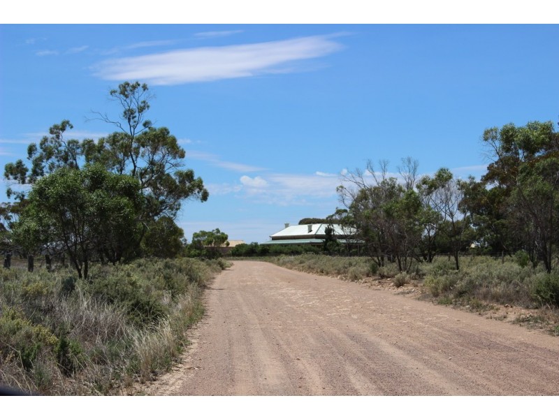 45730 Eyre Highway, Ceduna SA 5690