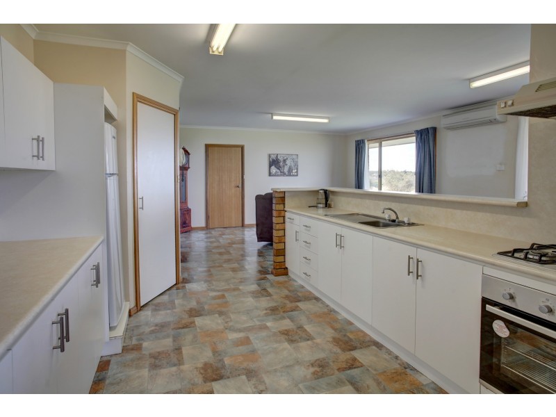 133 Grantala Road, Port Lincoln SA 5606