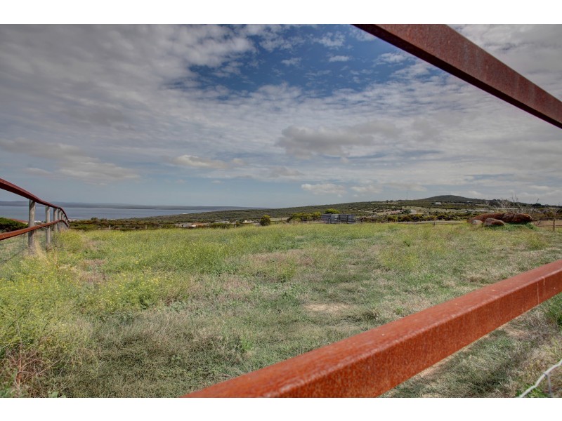 133 Grantala Road, Port Lincoln SA 5606