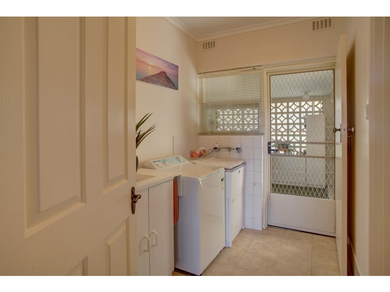 73 Flinders Highway, Port Lincoln SA 5606