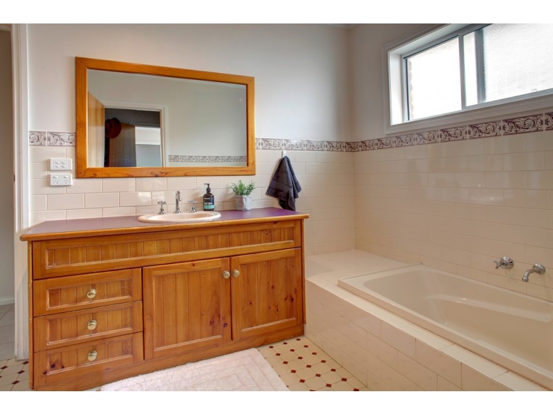 73 Wavell Road, Port Lincoln SA 5606