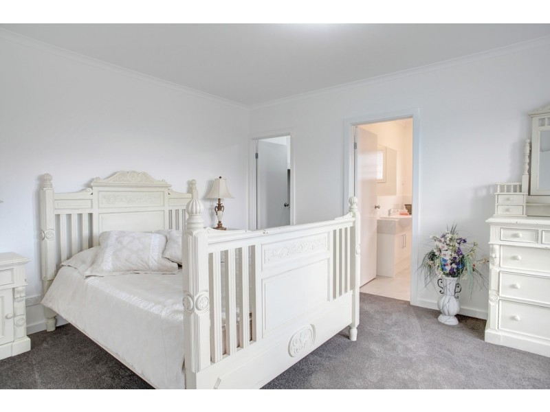 6 Azure Close, Port Lincoln SA 5606