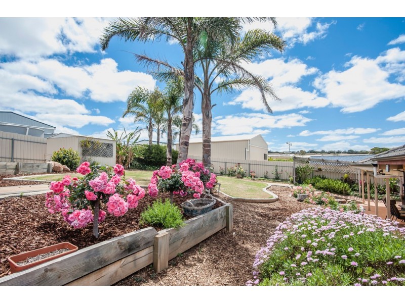 19 Springfield Drive, Port Lincoln SA 5606