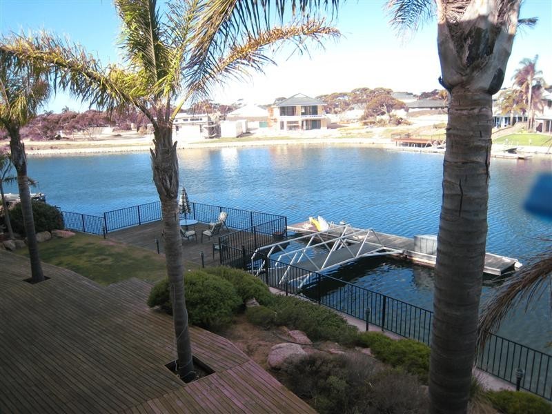 38 Parnkalla Avenue, Port Lincoln SA 5606