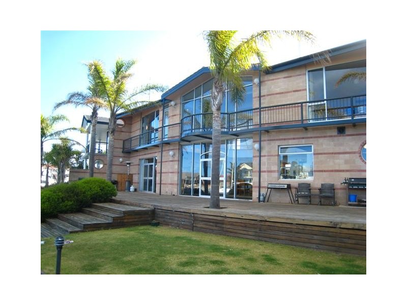 38 Parnkalla Avenue, Port Lincoln SA 5606