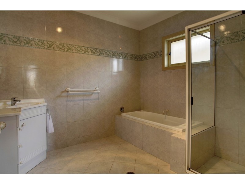 25 Laguna Drive, Port Lincoln SA 5606