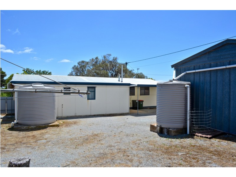 41 Flinders Avenue, Coffin Bay SA 5607