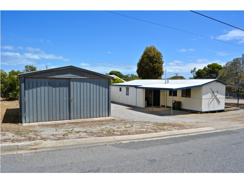 41 Flinders Avenue, Coffin Bay SA 5607