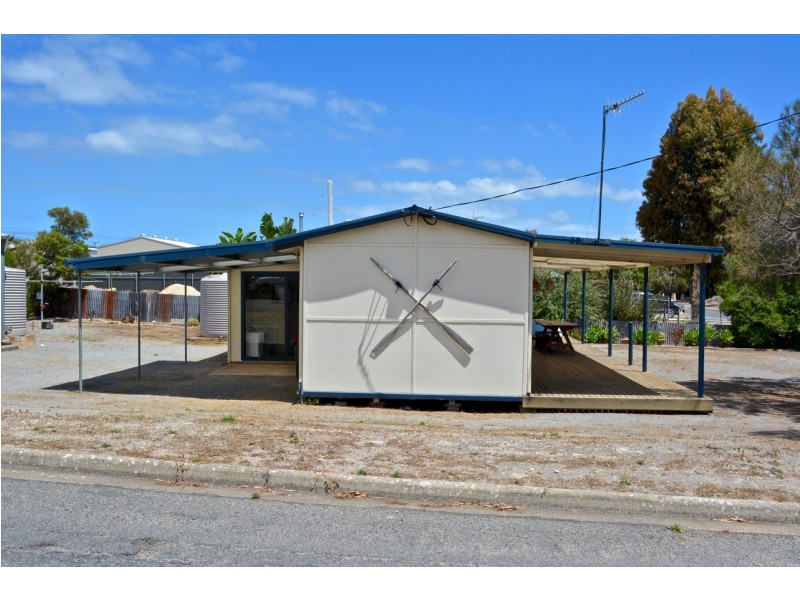 41 Flinders Avenue, Coffin Bay SA 5607