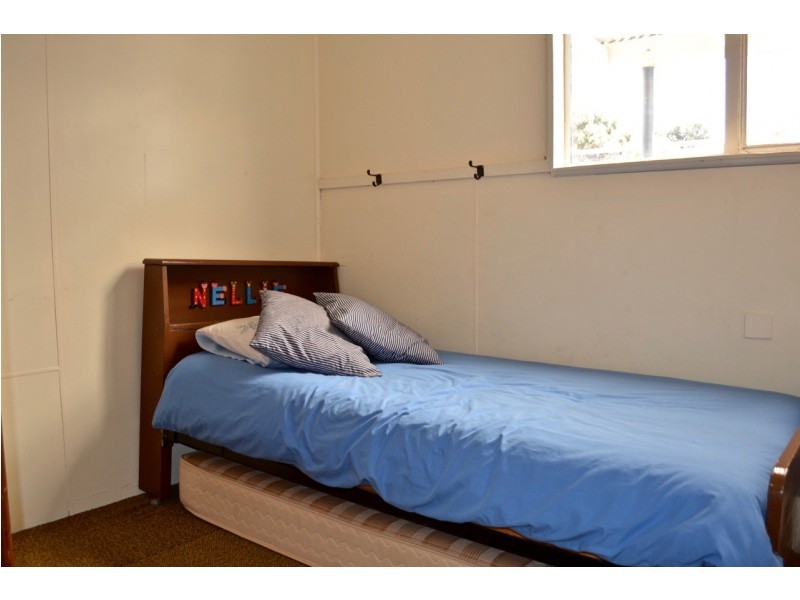41 Flinders Avenue, Coffin Bay SA 5607