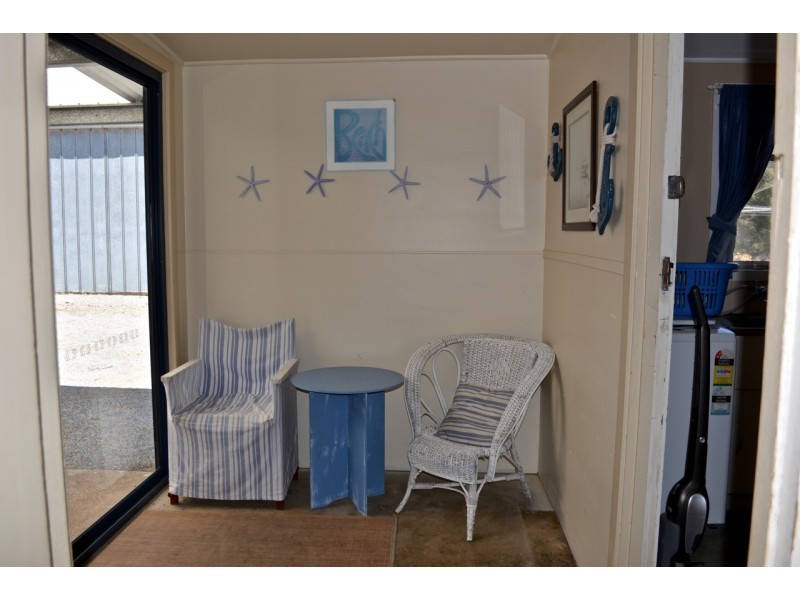 41 Flinders Avenue, Coffin Bay SA 5607