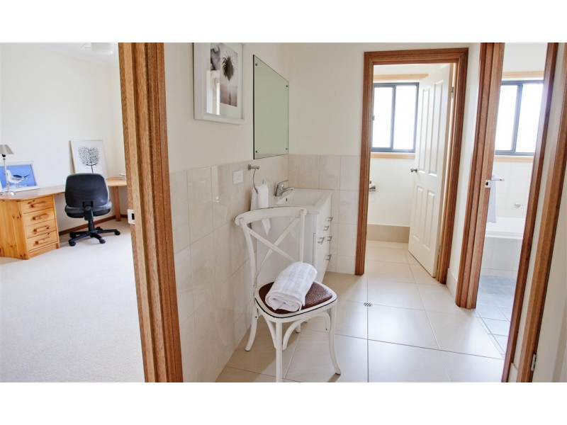 5 Romas Way, Port Lincoln SA 5606