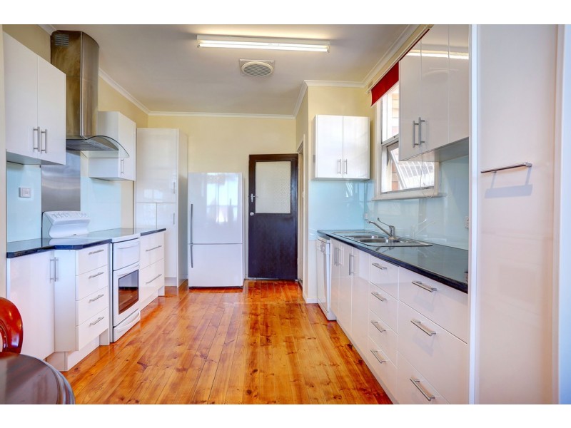 24 Myers Street, Port Lincoln SA 5606