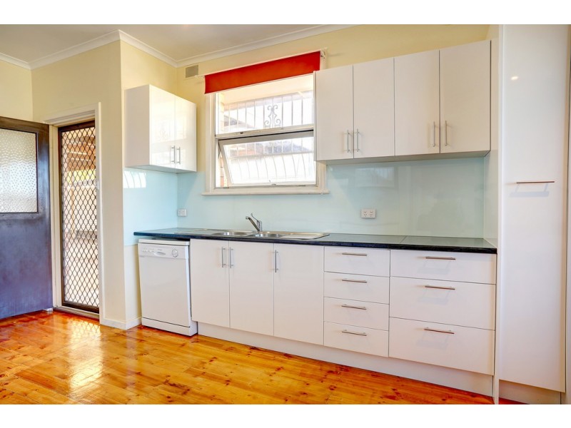 24 Myers Street, Port Lincoln SA 5606