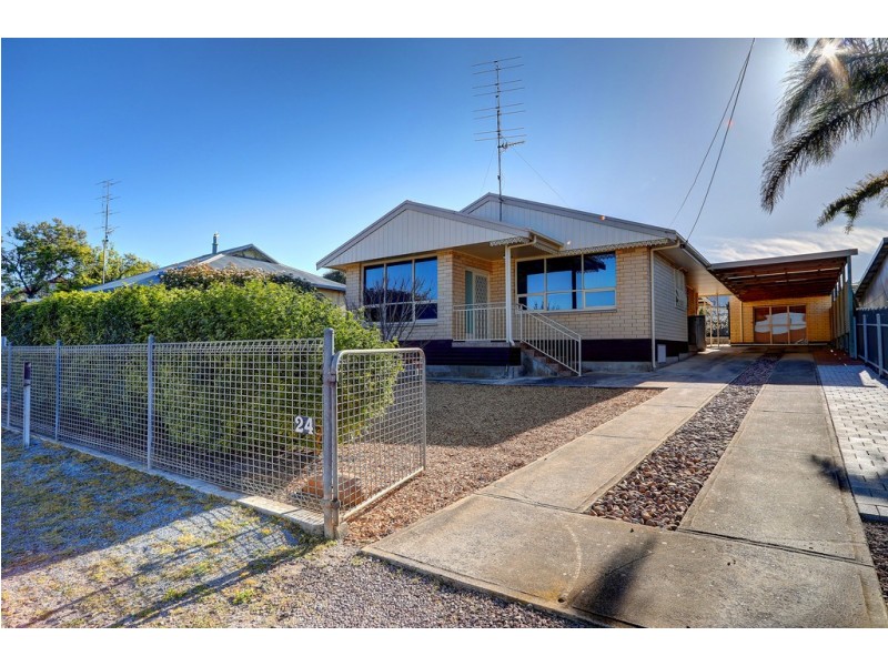 24 Myers Street, Port Lincoln SA 5606
