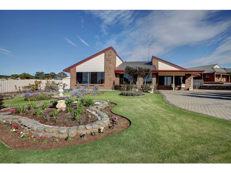 1 Hilltop Drive, Port Lincoln SA 5606